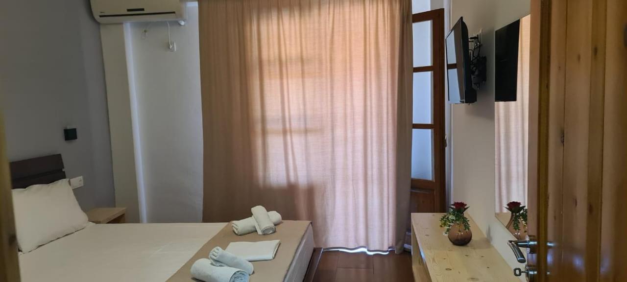 הימארה Apart-Hotel Llazari מראה חיצוני תמונה